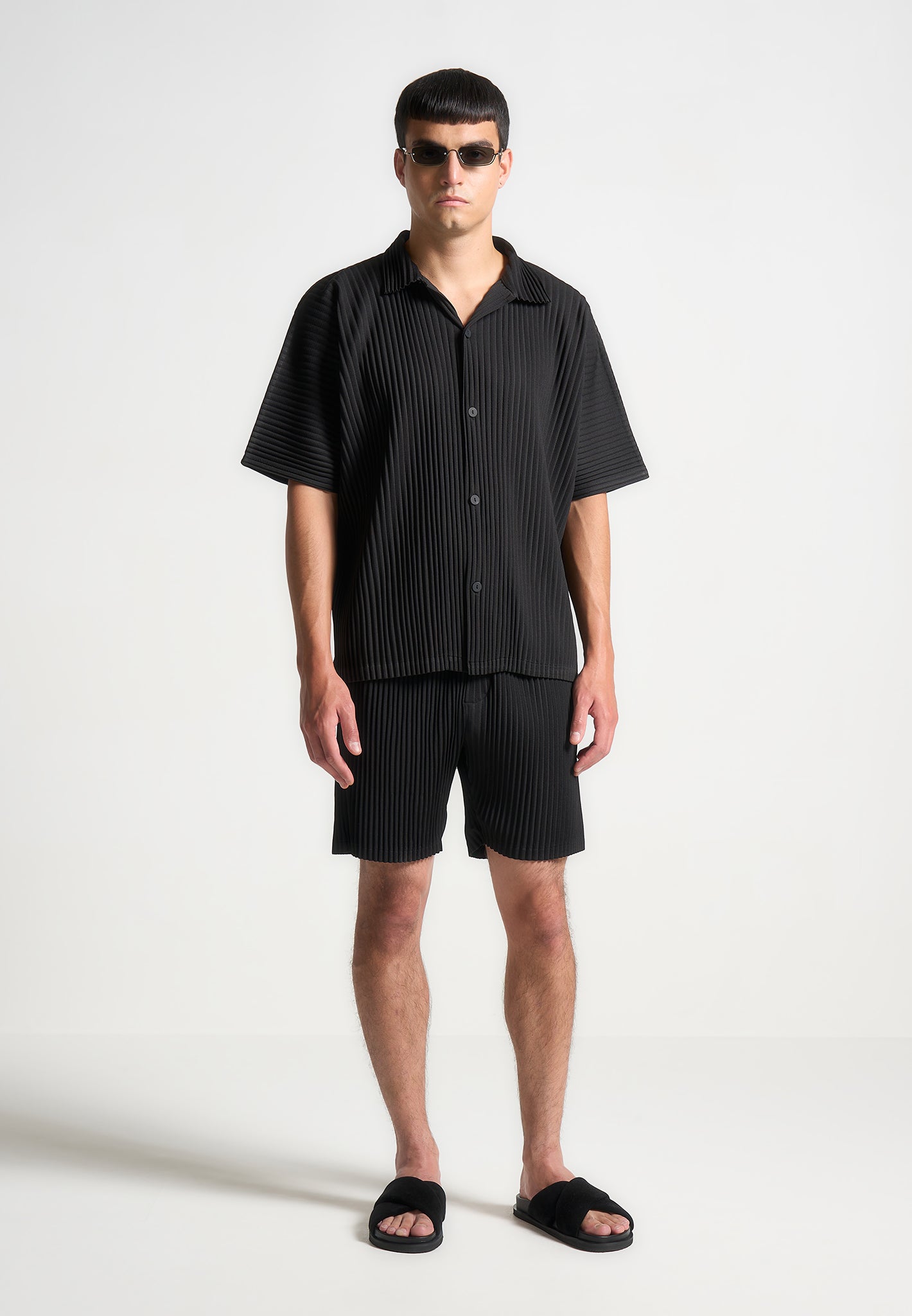 Pleated Shorts - Black